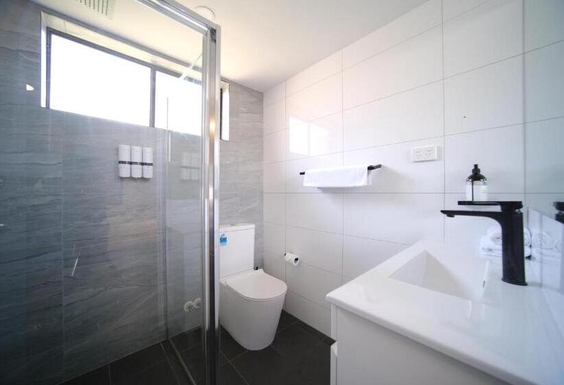 Номер Стандарт, Lakeside Inn Wollongong