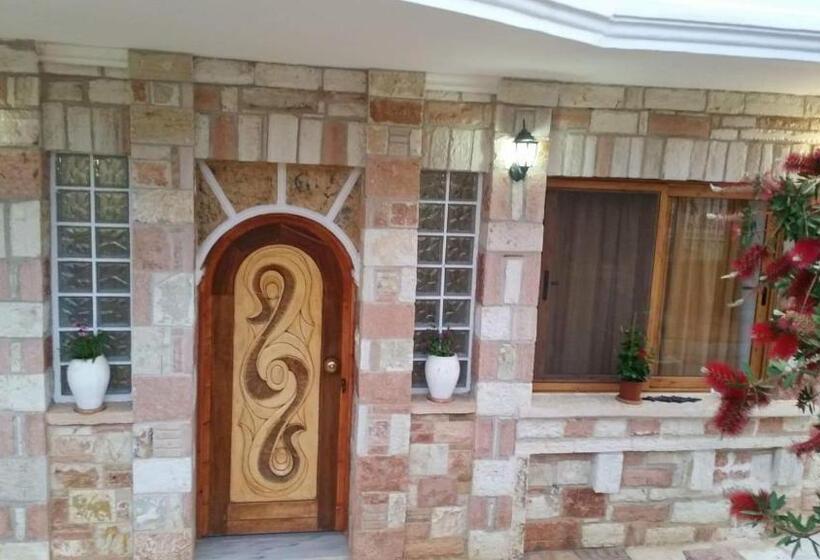 Familjerum, Tre Isole Ksamil