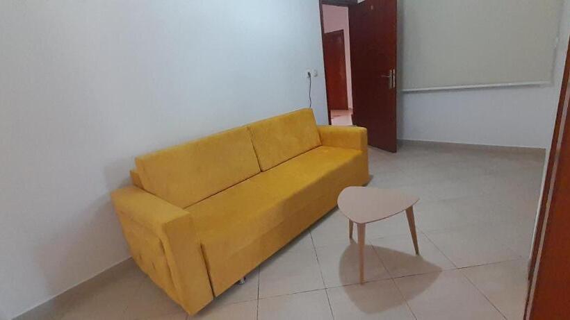 2 Sovrums Lägenhet, Tre Isole Ksamil