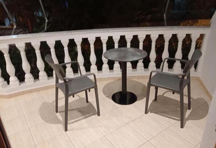 Superior Rum, Tre Isole Ksamil