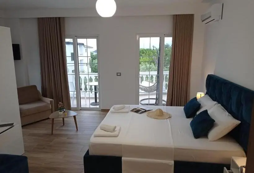 اتاق استاندارد سه تخته با بالکن, Tre Isole Ksamil