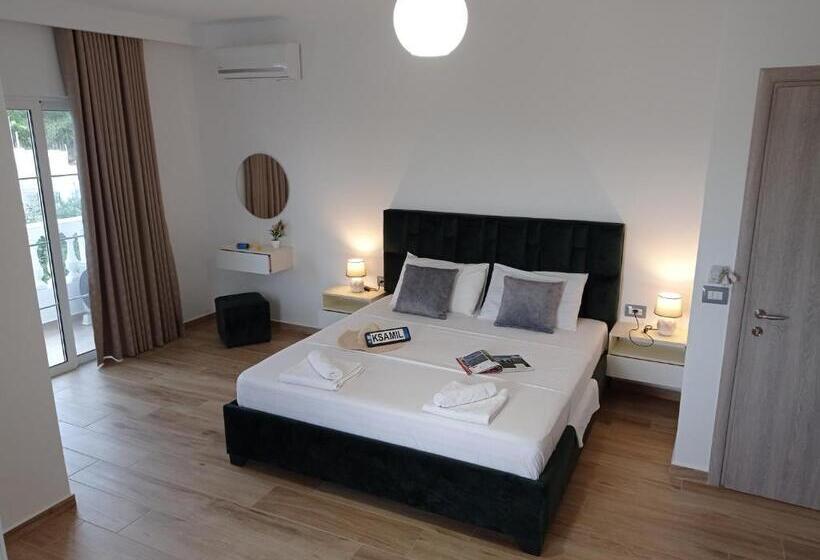 Standard Trippelrum med Balkong, Tre Isole Ksamil