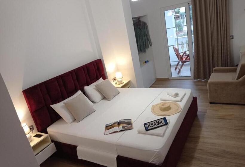 Deluxe Studio, Tre Isole Ksamil