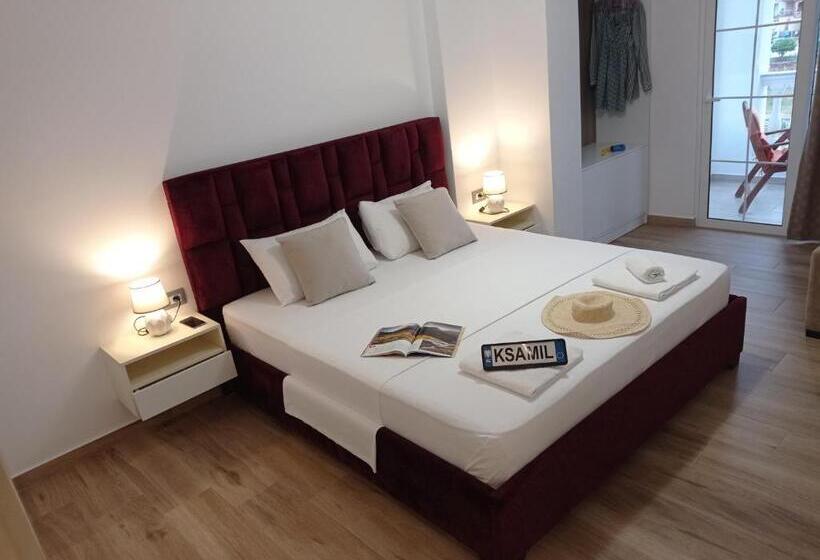 Deluxe Studio, Tre Isole Ksamil