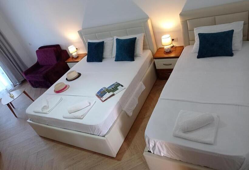 Standardstudio med terrass, Tre Isole Ksamil