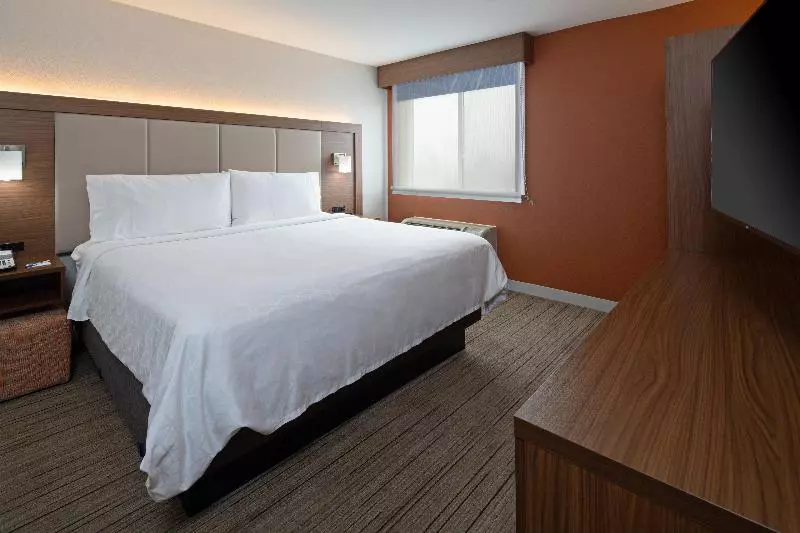 Sviitti King-vuode, Holiday Inn Express Seattle Sea Tac Airport, An Ihg
