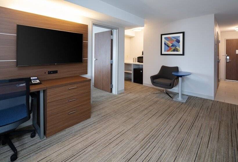 Engelliler için Süit, Holiday Inn Express Seattle   Sea Tac Airport, An Ihg