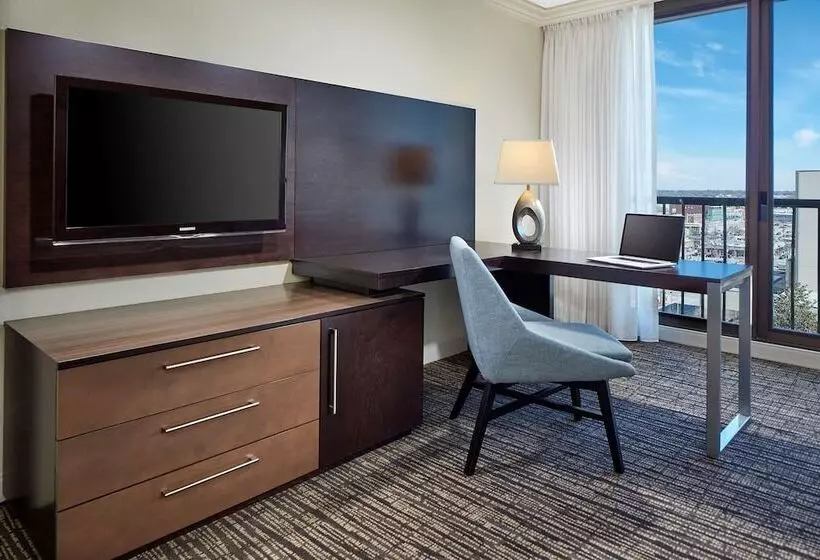 エクゼクティブスイート, Hyatt Regency Tulsa Downtown
