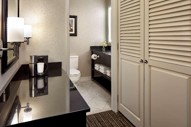 Номер Клуб Кровать Кинг, Hyatt Regency Tulsa Downtown