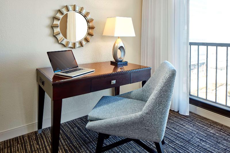 غرفة قياسية سرير كينج, Hyatt Regency Tulsa Downtown