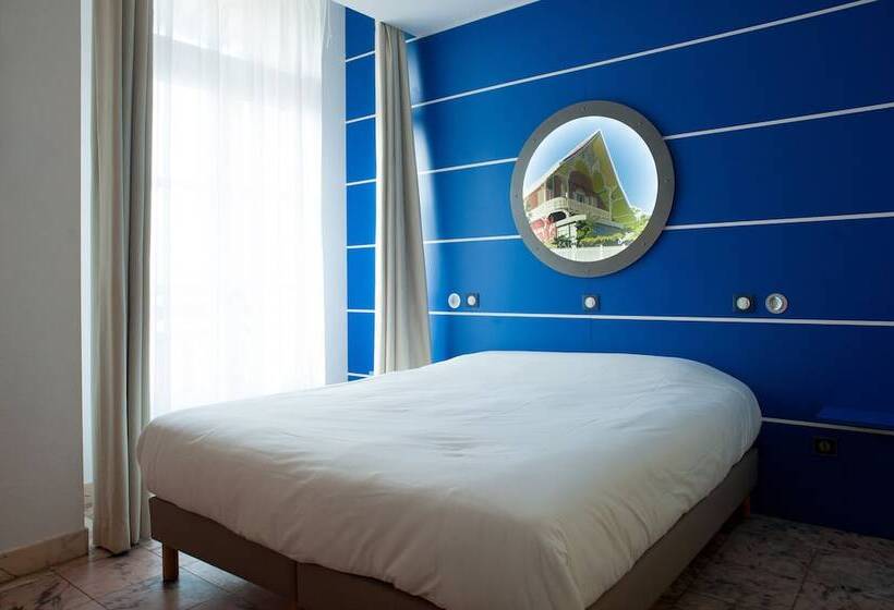 اتاق استاندارد, Le Dauphin