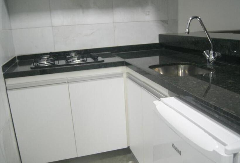 شقة غرفة واحدة, Littoral Tambau Flat