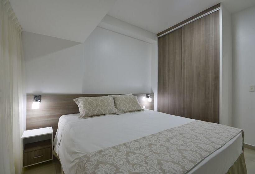 شقة غرفة واحدة, Littoral Tambau Flat