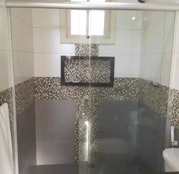 اتاق استاندارد سه تخته با بالکن, Pousada Casablanca
