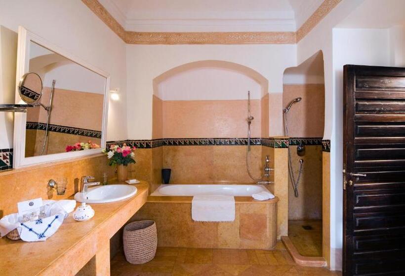 سوییت جونیور, Riyad El Cadi