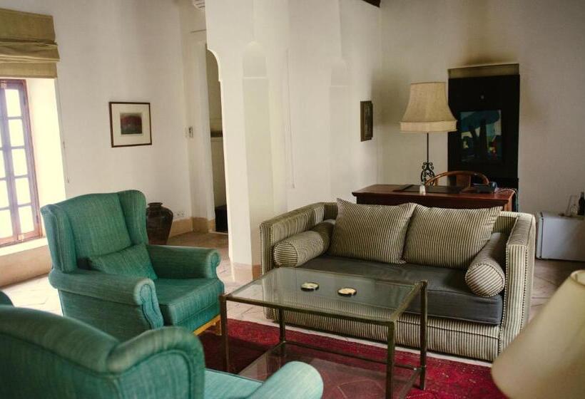 سوئیت سینیور, Riyad El Cadi