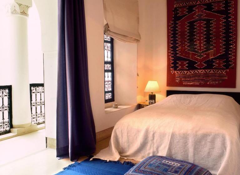 اتاق استاندارد, Riyad El Cadi