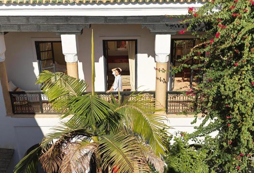سوییت جونیور, Riyad El Cadi