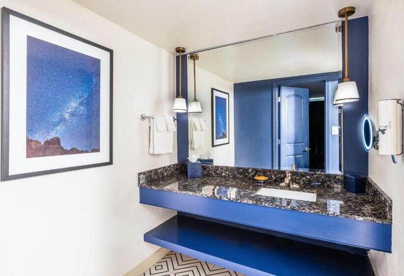 اتاق استاندارد با چشمانداز, Sky Rock Sedona, A Tribute Portfolio