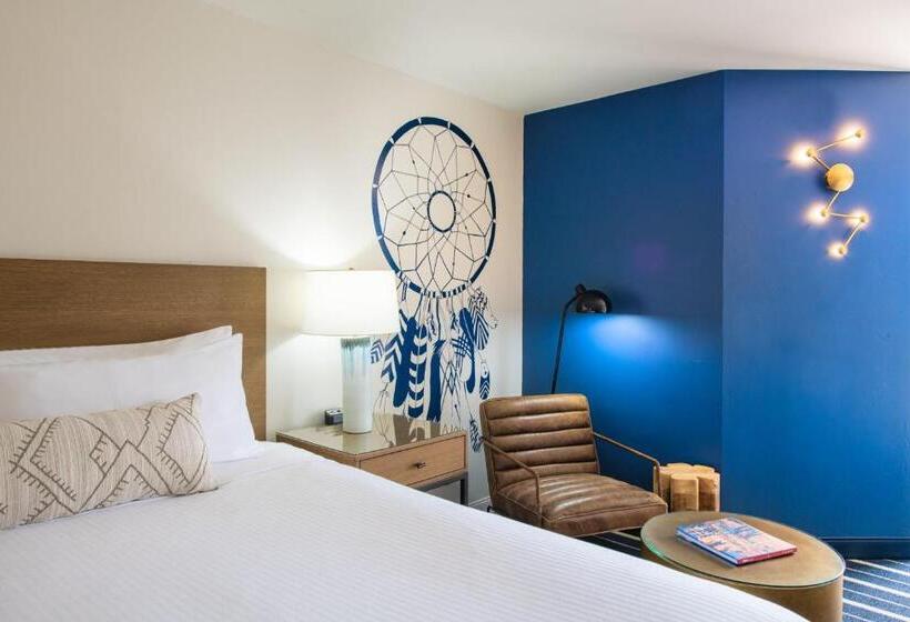 اتاق استاندارد در طبقه همکف, Sky Rock Sedona, A Tribute Portfolio