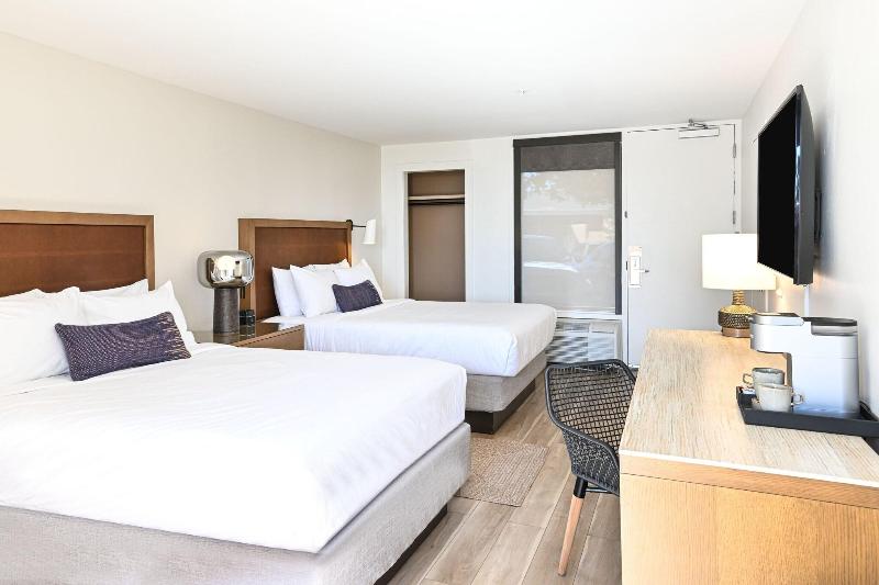 اتاق استاندارد با چشمانداز, Sky Rock Sedona, A Tribute Portfolio