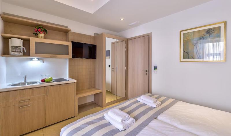 Студия Стандарт, Leonidas Hotel & Apartments