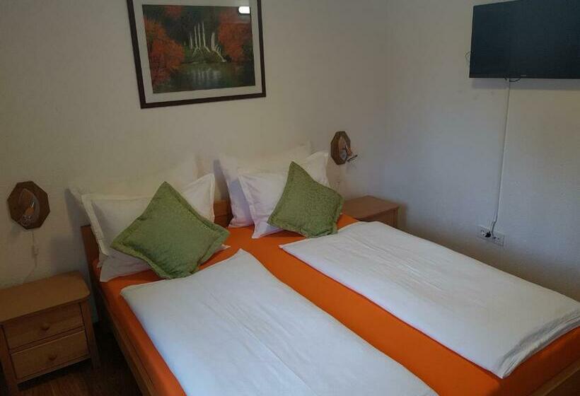 标准间, Pansion Breza