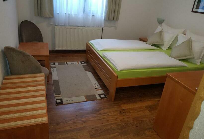 标准间, Pansion Breza