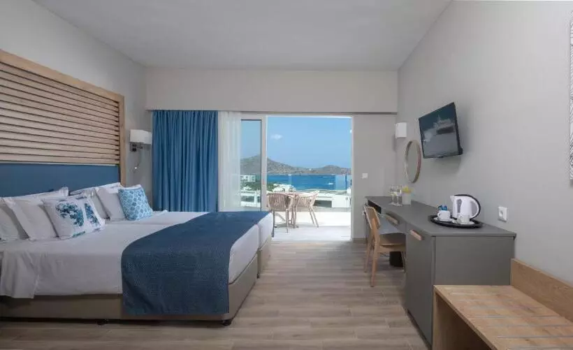 スーペリアファミリールーム, Elounda Breeze Resort   All Inclusive