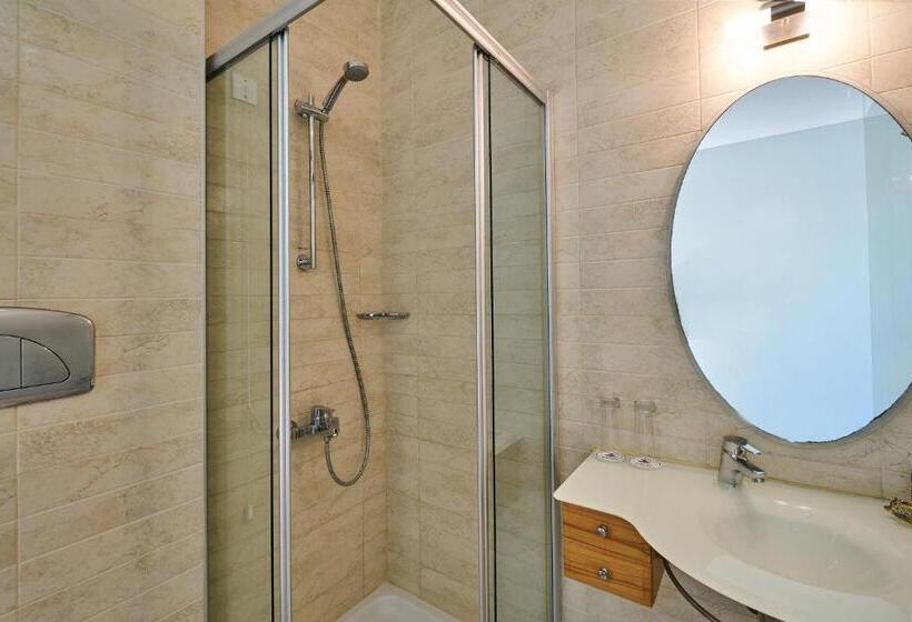 غرفة قياسية مطلة على الجبل, Eva Bay Hotel On The Beach   Adults Only