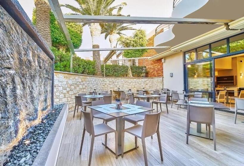 غرفة قياسية إطلالة جانبية علي البحر, Eva Bay Hotel On The Beach   Adults Only