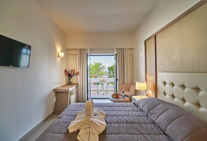 غرفة سوبيريور مزودة بشرفة, Eva Bay Hotel On The Beach   Adults Only