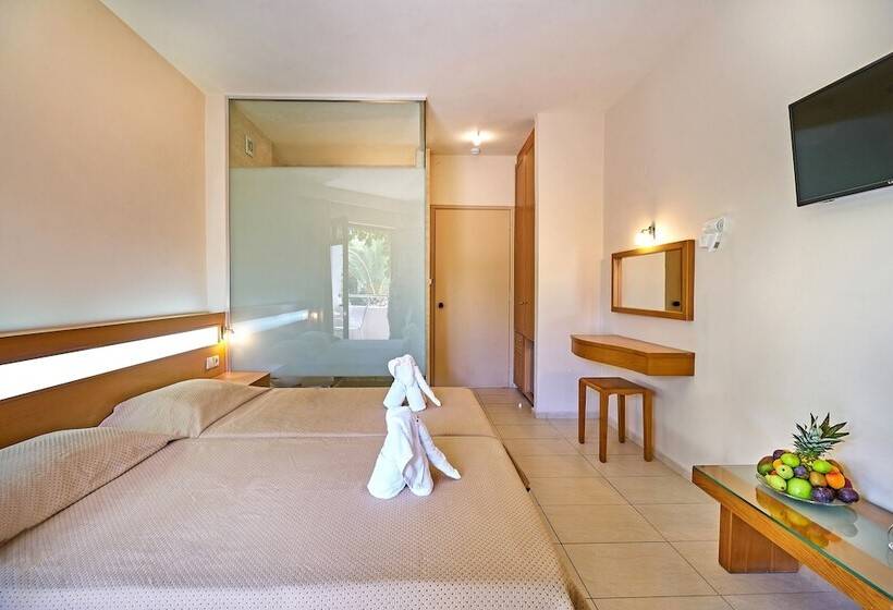 غرفة سوبيريور مزودة بشرفة, Eva Bay Hotel On The Beach   Adults Only