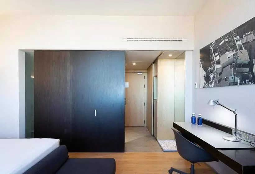 Deluxe-huone, Barceló Valencia