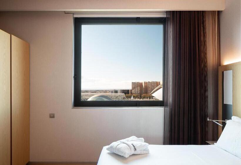 جناح جونيور, Barceló Valencia