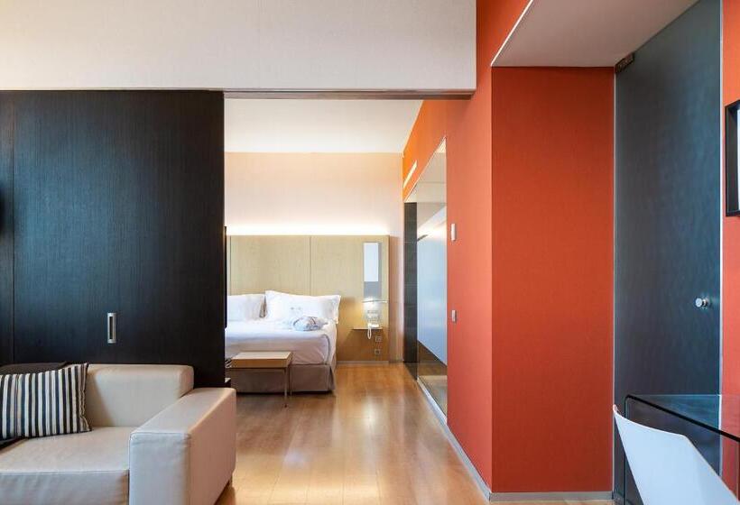 جناح جونيور, Barceló Valencia