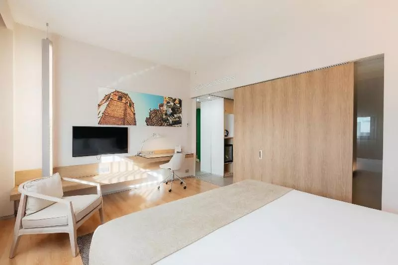 Deluxe-huone, Barceló Valencia