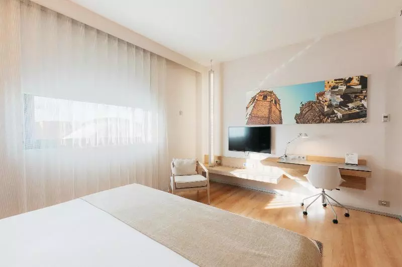 Deluxe-huone, Barceló Valencia