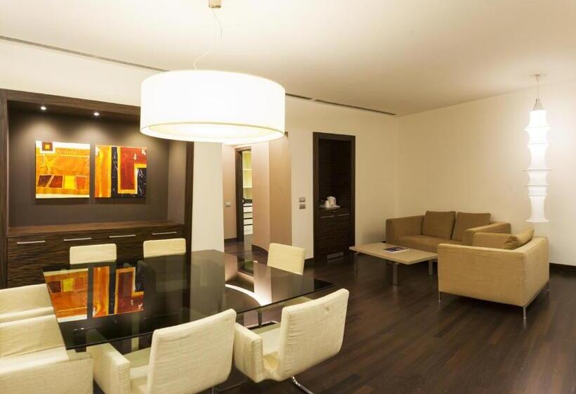 패밀리 스위트, Cruise