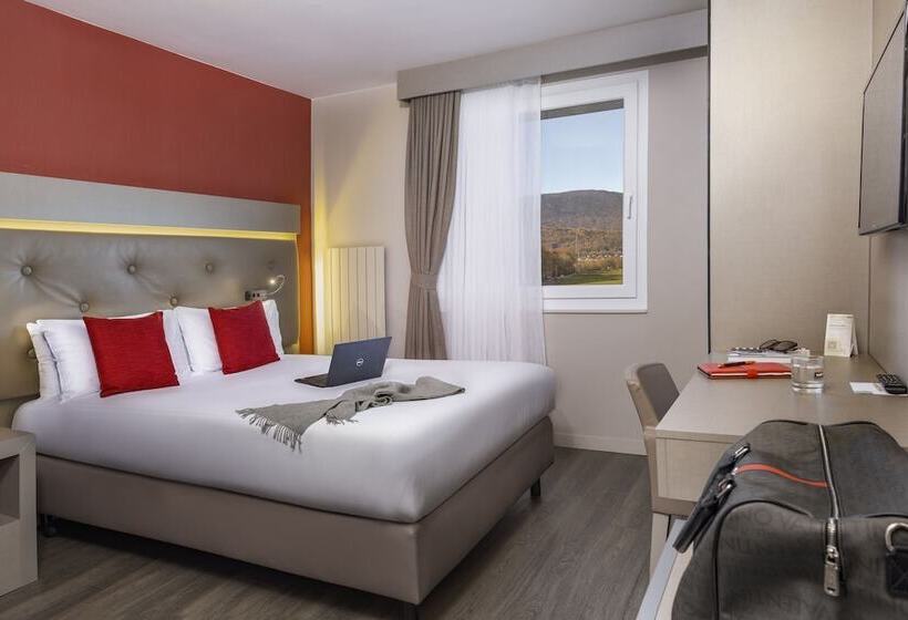 스탠다드 룸, Everness Hotel & Resort