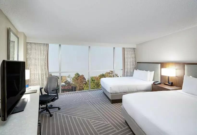 2ダブルベッドのスタンダードルーム, Hilton Memphis