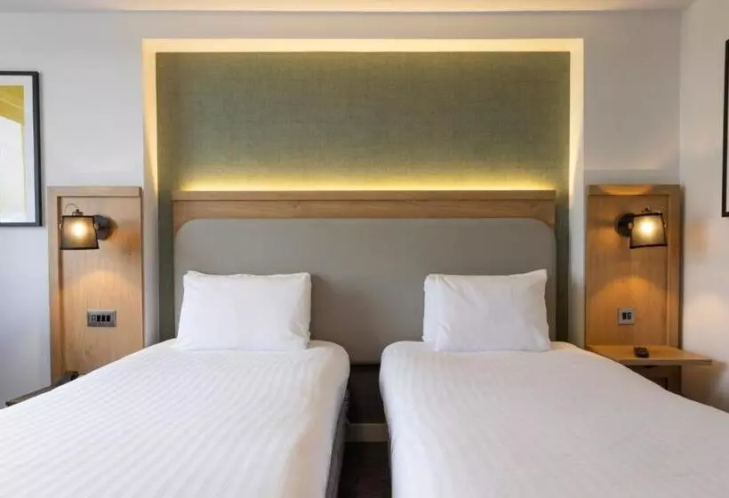اتاق استاندارد, Holiday Inn Milton Keynes Central, An Ihg