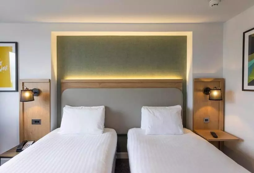 اتاق استاندارد, Holiday Inn Milton Keynes Central, An Ihg
