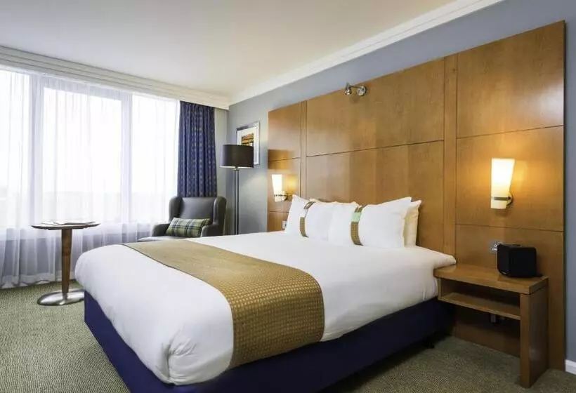 اتاق استاندارد با تخت بزرگ, Holiday Inn Milton Keynes Central, An Ihg