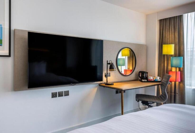 Стандартный Номер Кровать Кинг, Holiday Inn Milton Keynes Central, An Ihg