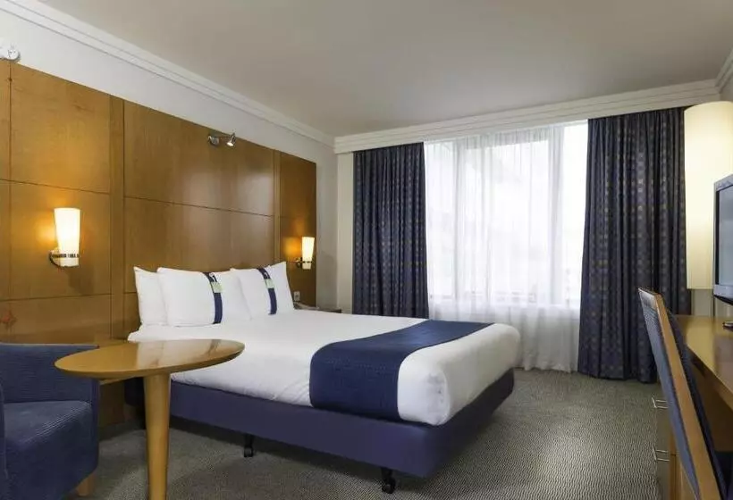 اتاق استاندارد, Holiday Inn Milton Keynes Central, An Ihg