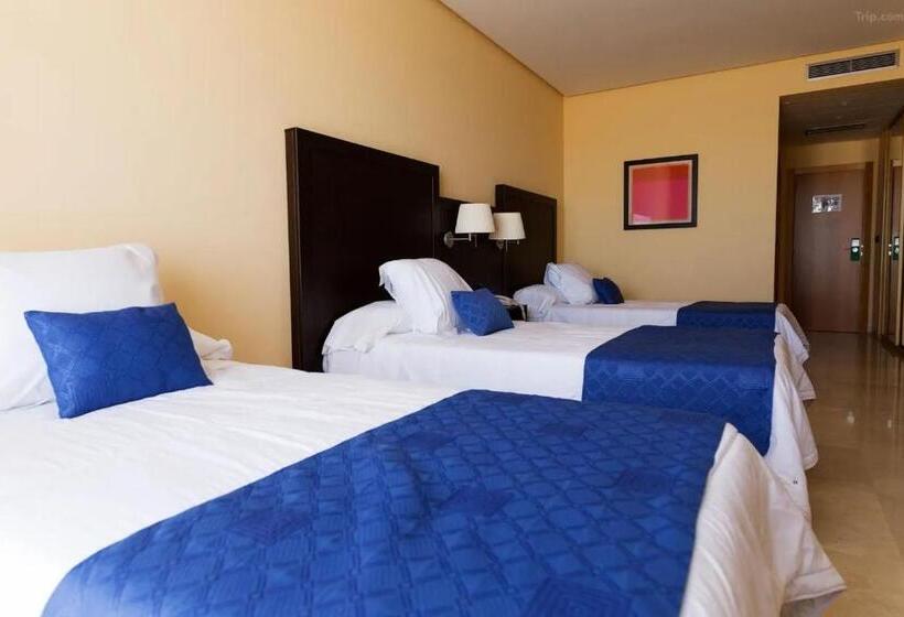 标准三人间, Puerta de Sahagún