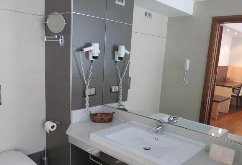 اتاق استاندارد, Rios