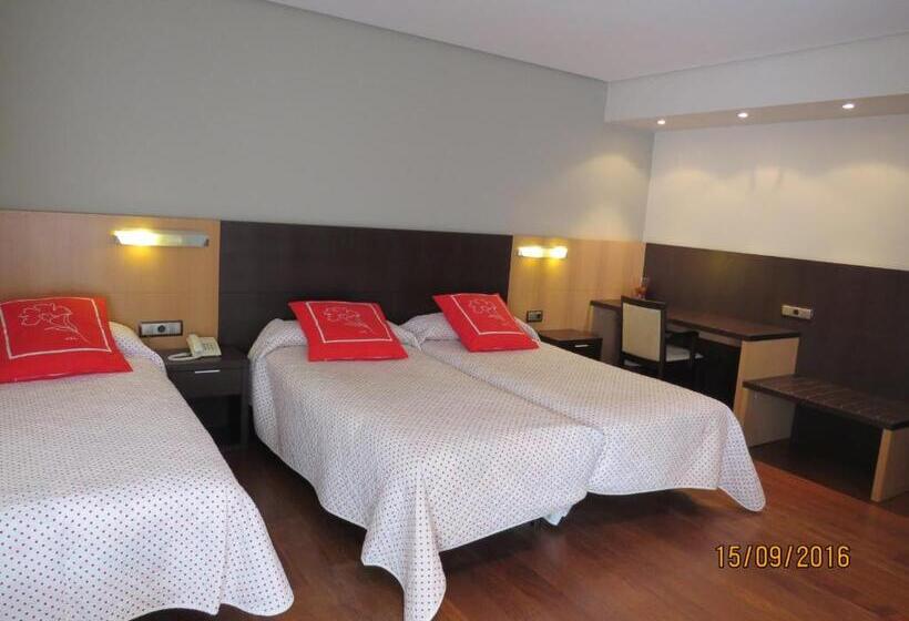 اتاق استاندارد سه نفره, Rios