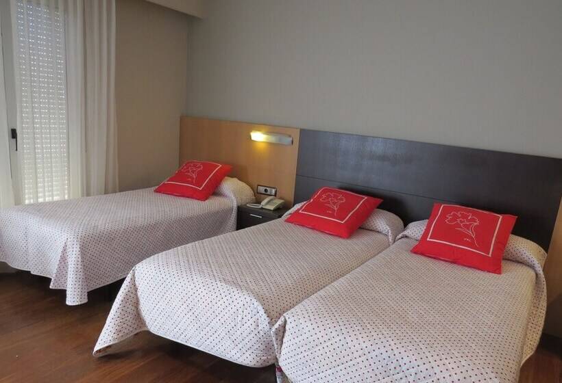 اتاق استاندارد سه نفره, Rios